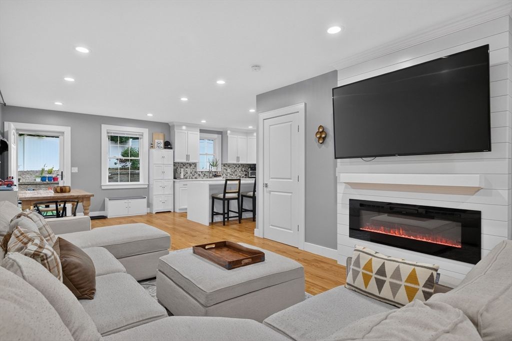 248 Washington St -, Dedham, MA 02026