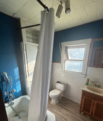 502 N Spears Street, Alvarado, TX 76009