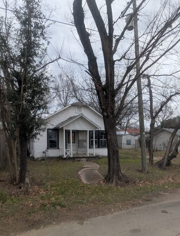 502 N Spears Street, Alvarado, TX 76009