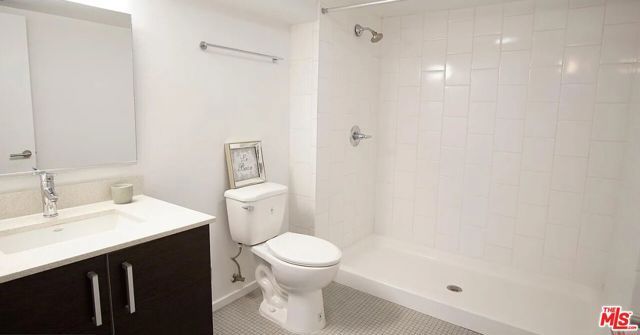 4133 Redwood Avenue 1015, Los Angeles, CA 90066