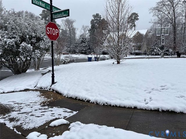 14006 Grace Wood Pl, Midlothian, VA 23113