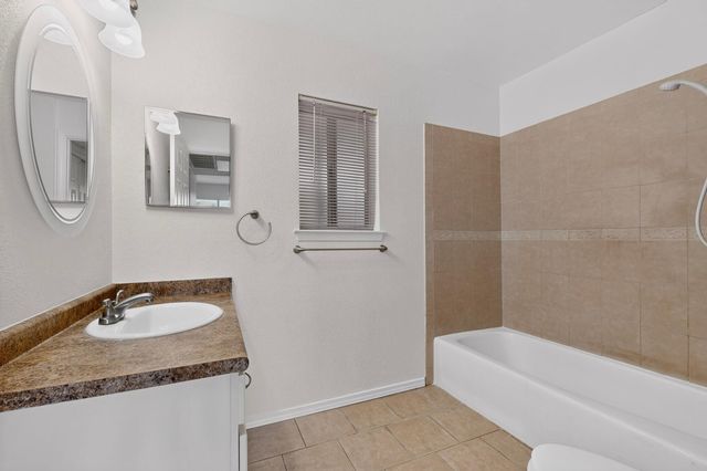 4200 Montgomery Boulevard NE 124, Albuquerque, NM 87109