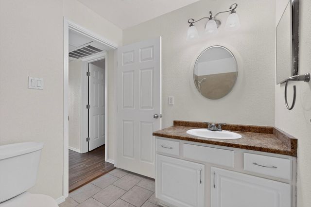 4200 Montgomery Boulevard NE 124, Albuquerque, NM 87109