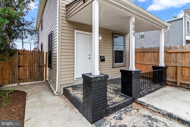 609 BARTLETT AVENUE, Baltimore, MD 21218