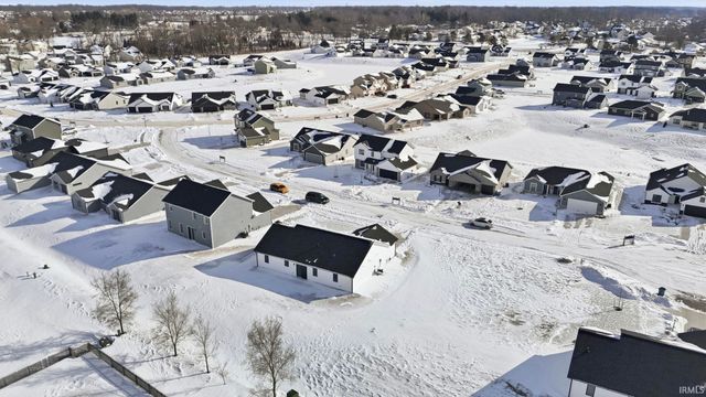 1436 Marsh Deer Run, Huntertown, IN 46748