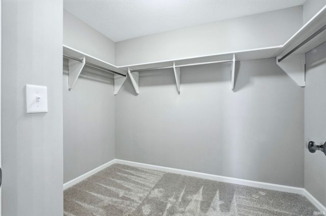 1436 Marsh Deer Run, Huntertown, IN 46748