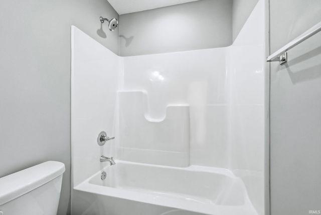 1436 Marsh Deer Run, Huntertown, IN 46748