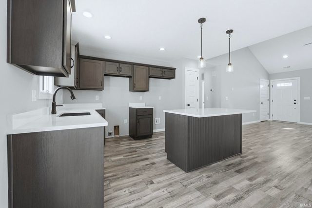 1436 Marsh Deer Run, Huntertown, IN 46748