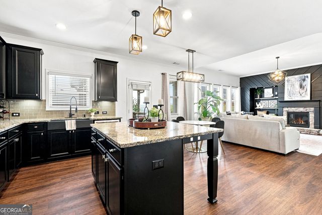 616 Little Bear Loop, Canton, GA 30114
