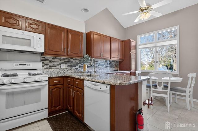 48 Winthrop Road C, Monroe, NJ 08831