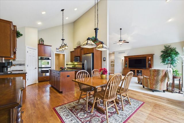 24913 Thornberry Drive, Plainfield, IL 60544