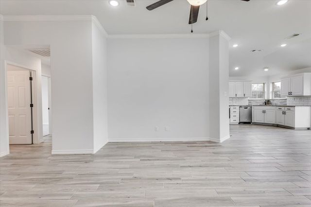 1007 SW 2nd Avenue, Mineral Wells, TX 76067