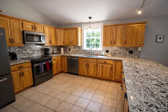 3 Hutchins Circle, Barre Town, VT 05641