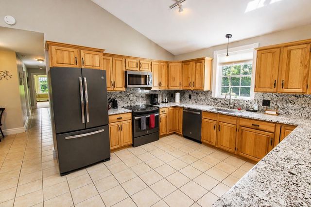 3 Hutchins Circle, Barre Town, VT 05641