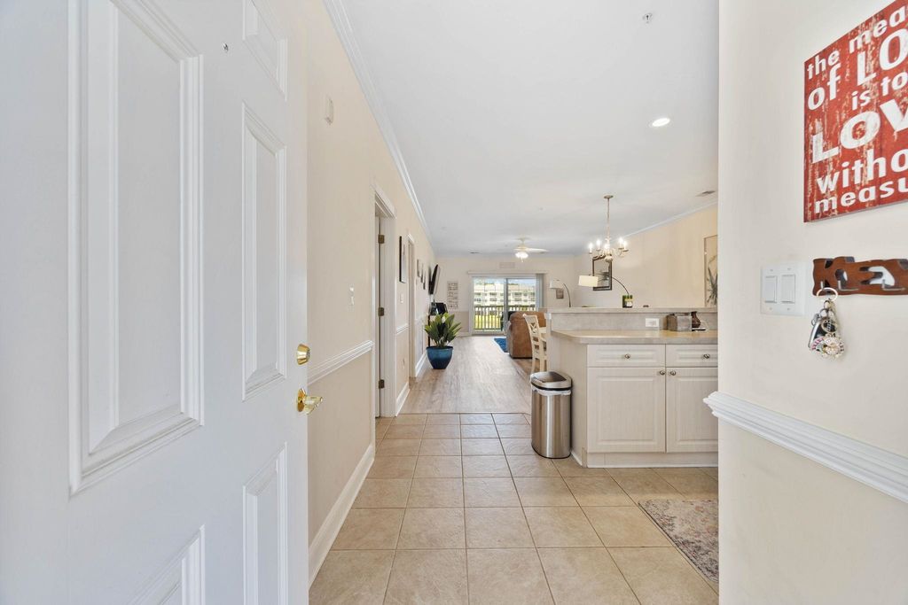 4855 Luster Leaf Cir Apt 303, Myrtle Beach, SC 29577 — photo 4