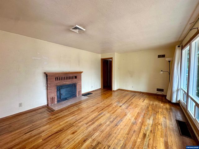 1004 NW 34th St, Corvallis, OR 97330