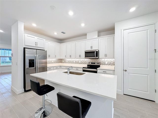 13172 CALMING BREEZE WAY, Winter Garden, FL 34787