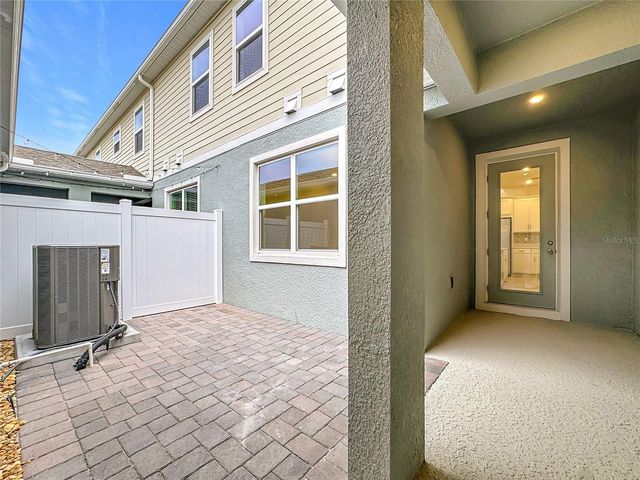 13172 CALMING BREEZE WAY, Winter Garden, FL 34787