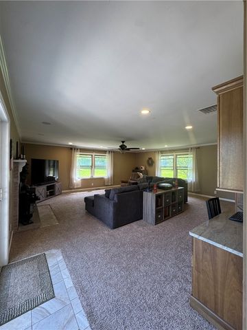 3800 Sterling Dr, Franklin Twp, OH 45005