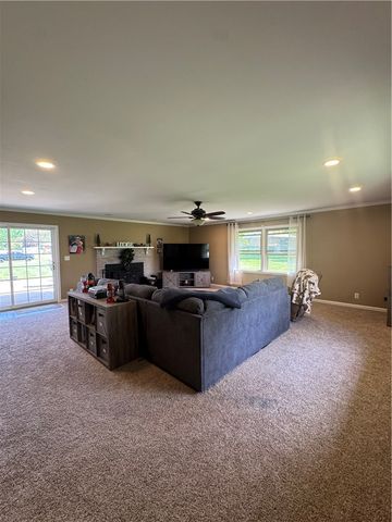 3800 Sterling Dr, Franklin Twp, OH 45005