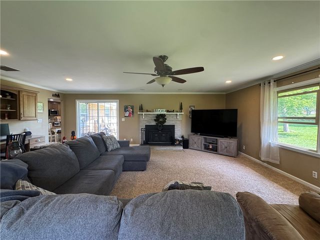 3800 Sterling Dr, Franklin Twp, OH 45005