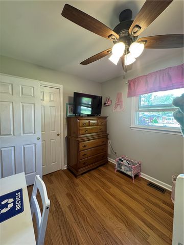 3800 Sterling Dr, Franklin Twp, OH 45005