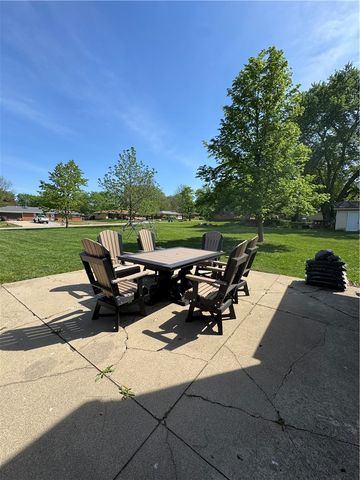 3800 Sterling Dr, Franklin Twp, OH 45005