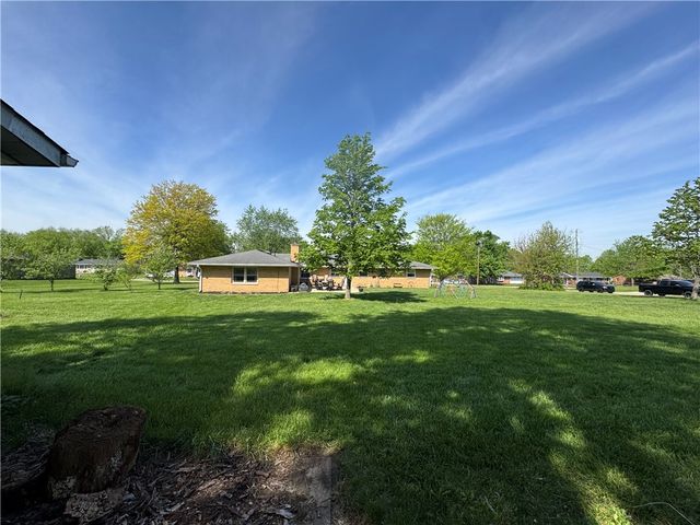 3800 Sterling Dr, Franklin Twp, OH 45005
