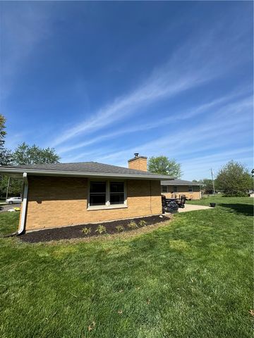 3800 Sterling Dr, Franklin Twp, OH 45005