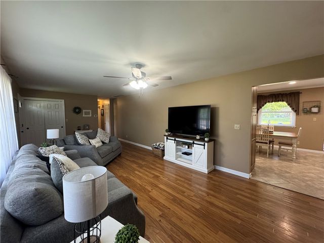 3800 Sterling Dr, Franklin Twp, OH 45005