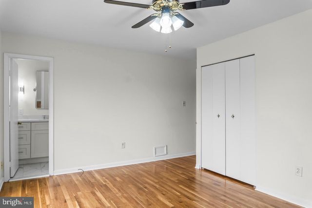 11820 ENID DR, Potomac, MD 20854