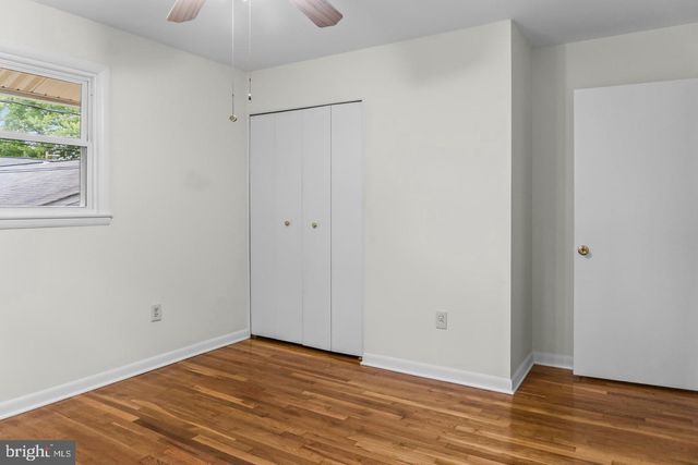 11820 ENID DR, Potomac, MD 20854