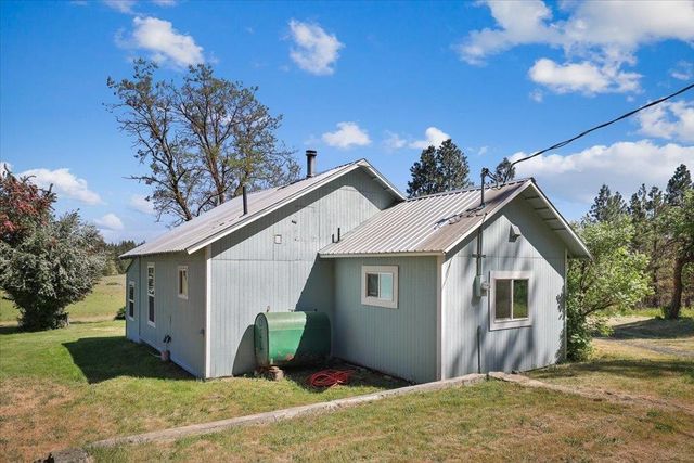 8323 W Mission Rd, Spokane, WA 99224