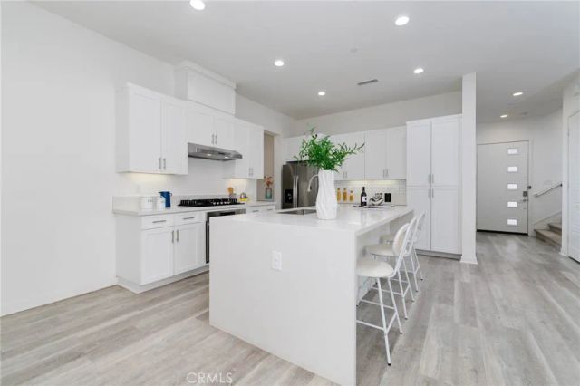 105 Catalyst, Irvine, CA 92618