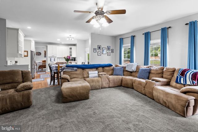 18 LITTLE FIELD DR, Fredericksburg, VA 22405