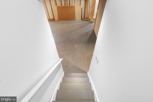 18 LITTLE FIELD DR, Fredericksburg, VA 22405