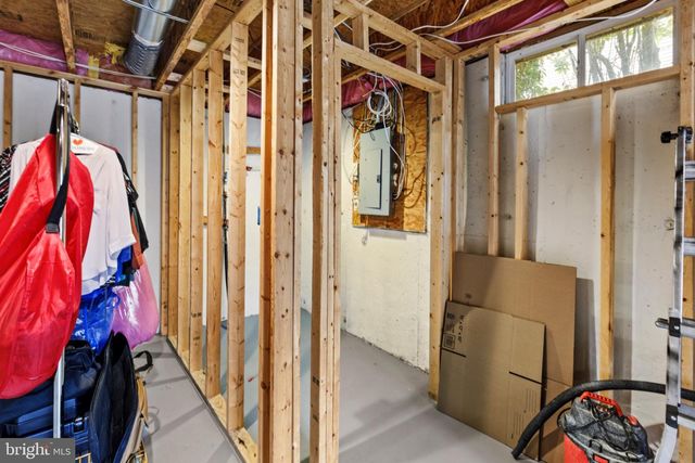 18 LITTLE FIELD DR, Fredericksburg, VA 22405