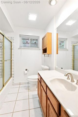 5383 Gerald Street, Warren, MI 48092