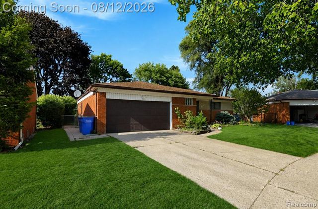 5383 Gerald Street, Warren, MI 48092