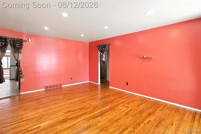 5383 Gerald Street, Warren, MI 48092