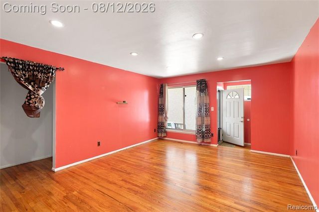 5383 Gerald Street, Warren, MI 48092