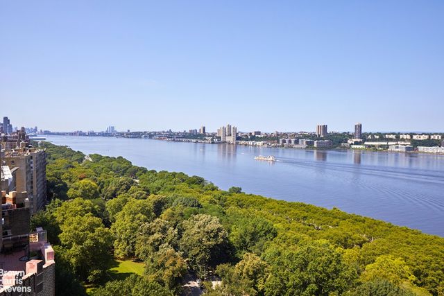 315 Riverside Dr Apt 14C, New York City, NY 10025