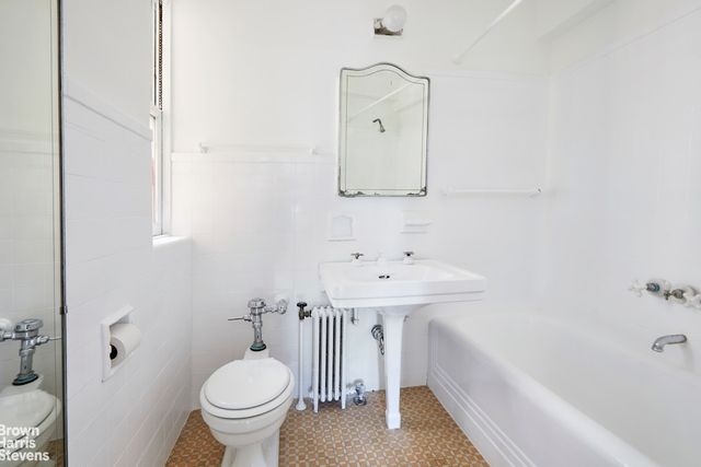 315 Riverside Dr Apt 14C, New York City, NY 10025