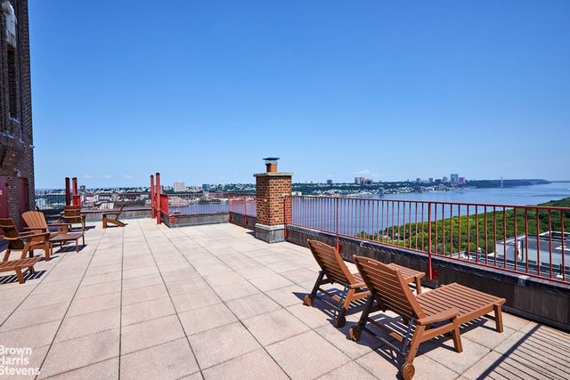 315 Riverside Dr Apt 14C, New York City, NY 10025