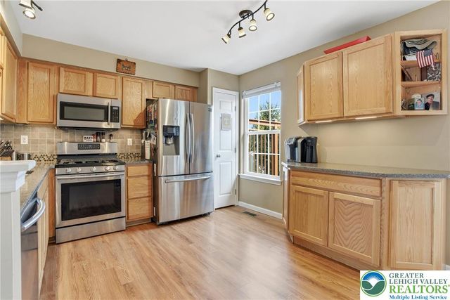 1048 Sparrow Way, Breinigsville, PA 18031