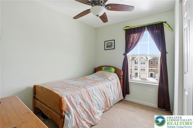 1048 Sparrow Way, Breinigsville, PA 18031