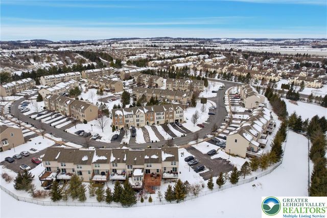 1048 Sparrow Way, Breinigsville, PA 18031