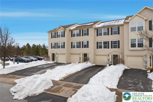 1048 Sparrow Way, Breinigsville, PA 18031