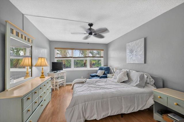 333 NE 19TH Avenue 203, Deerfield Beach, FL 33441
