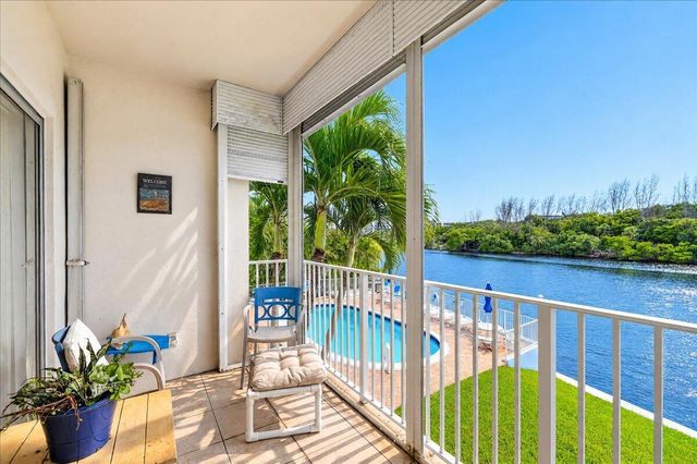 333 NE 19TH Avenue 203, Deerfield Beach, FL 33441